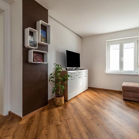 Sedami Apartment Марибор Екстериор снимка