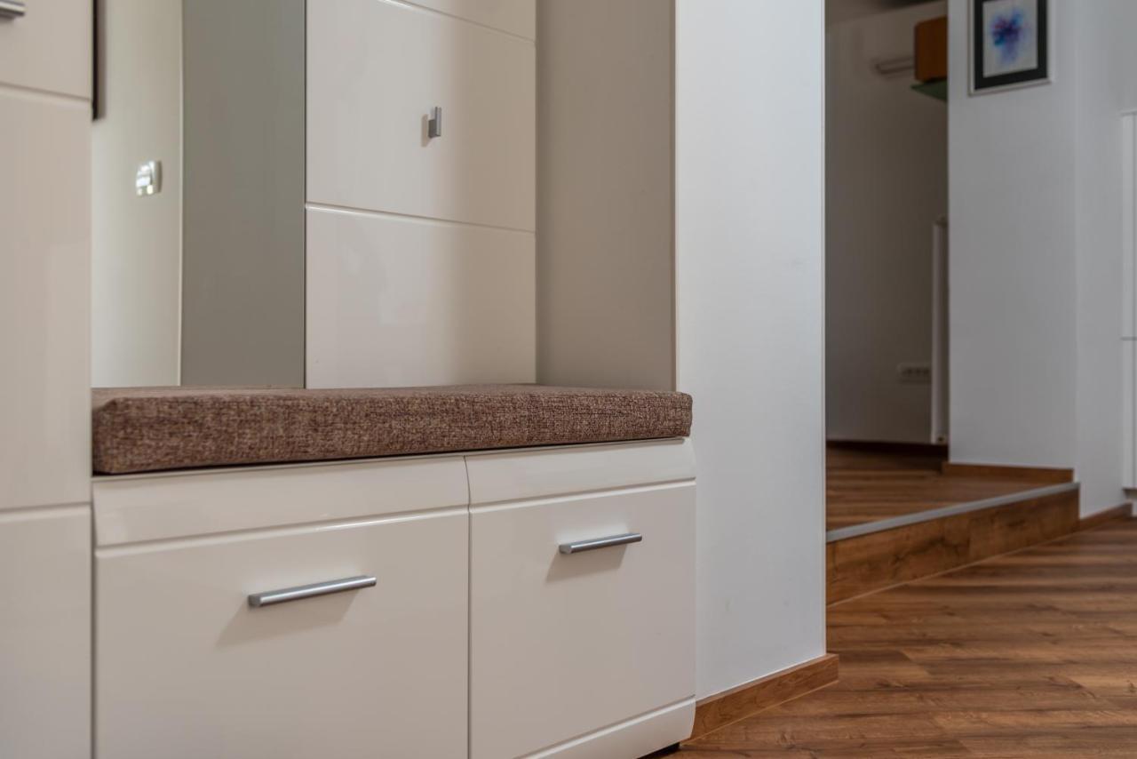 Sedami Apartment Марибор Екстериор снимка