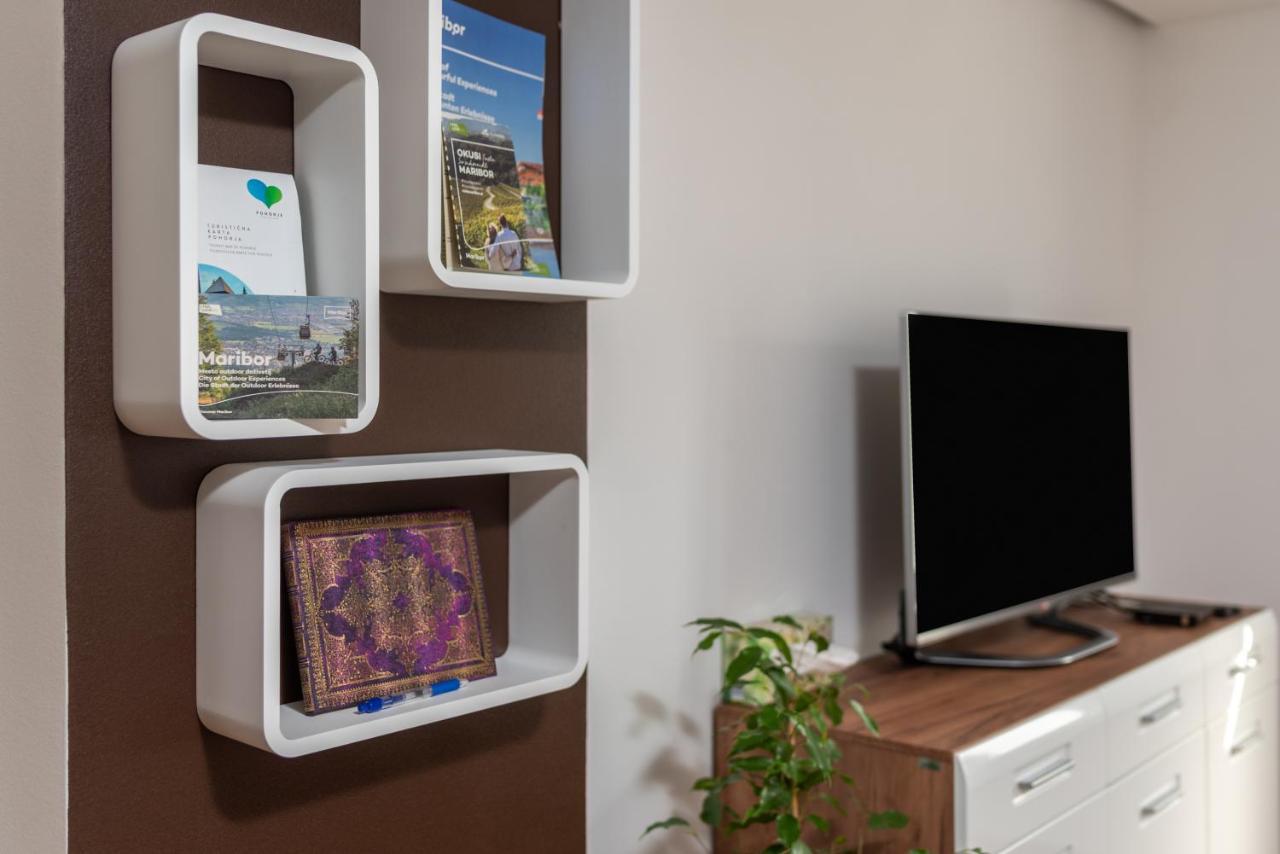 Sedami Apartment Марибор Екстериор снимка